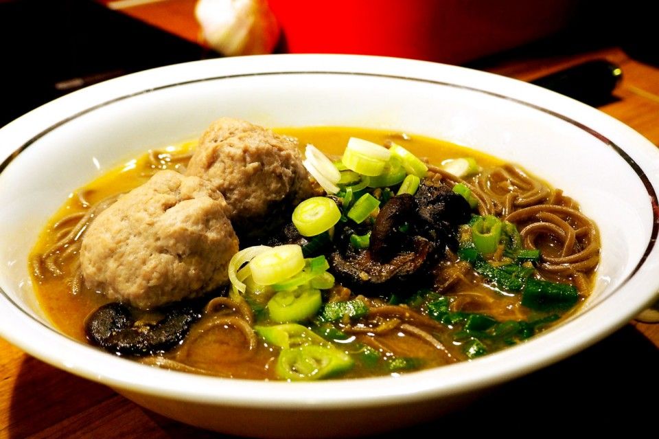 Japanese soba with Chinese ground chicken meatballs